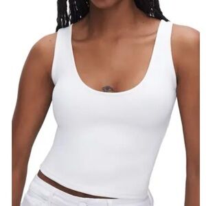 Good American Scuba Scoop Neck Crop Tank in shade Pecan